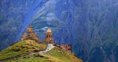 Orthodoxie en orthodoxe heiligdommen in Georgië Autocefalie van de Georgische kerk